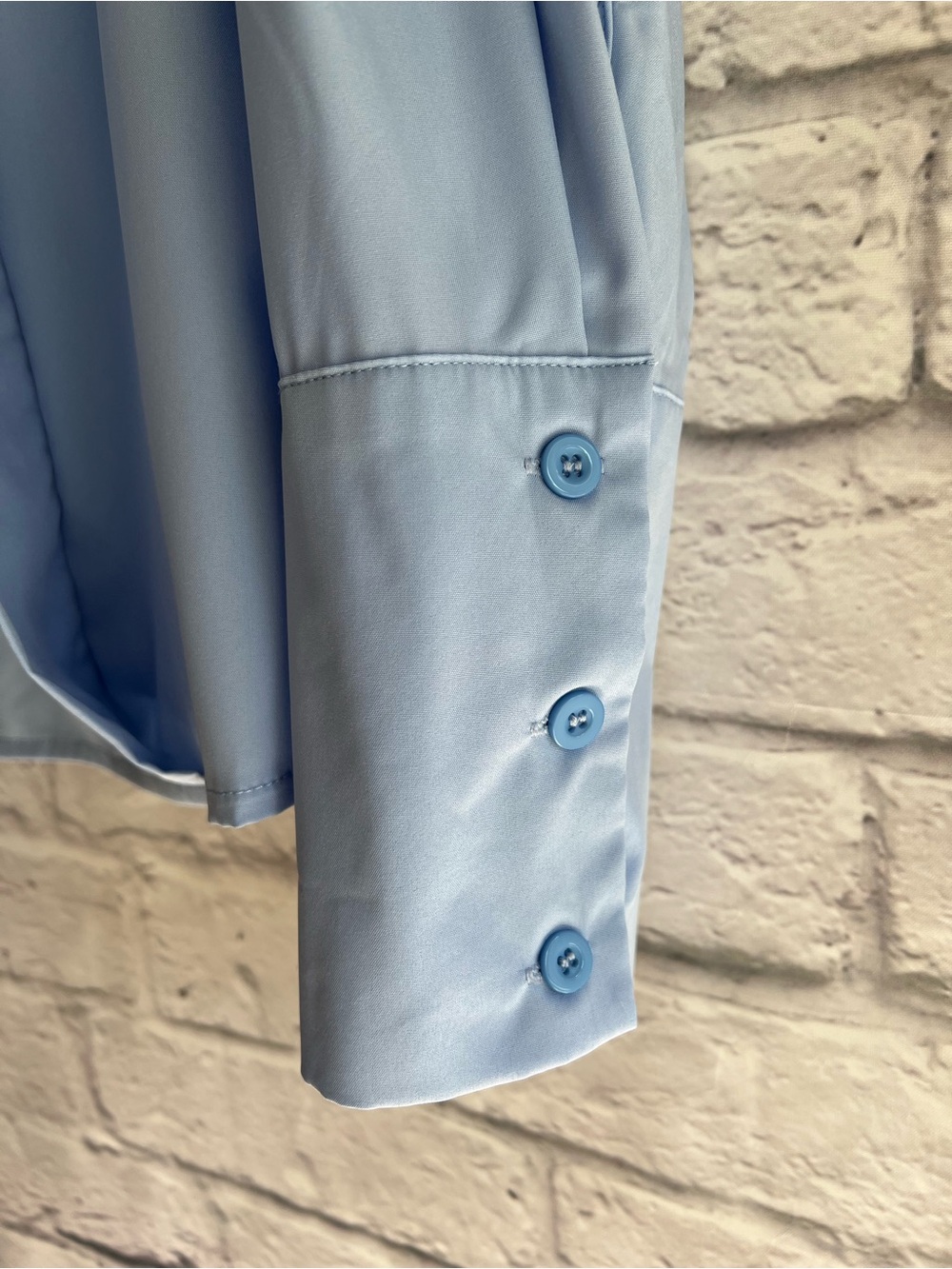 Women’s Light Powder Blue Ruffle Button Front Collared Blouse Size L - Picture 6 of 10